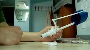 Замена клапана подачи воды (нижнего) смывного бачка унитаза.