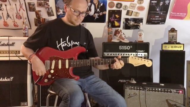 Fender Stratocaster 1962 VS Fender Stratocaster 2012 смотреть онлайн