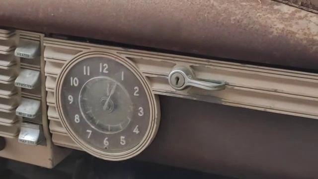 Частный музей автомобилей Автокомбинат смотреть онлайн