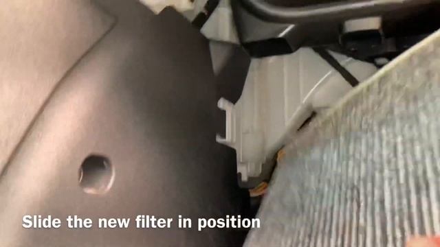 How to replace automotive cabin air filter changing dust pollen filter Vauxhall Corsa E MK4 DIY смотреть онлайн
