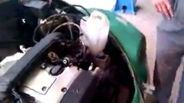 фолькваген кафер с мотором мерседес, да и всё остальное тоже от мерседес или жук на базе мерседес. смотреть онлайн