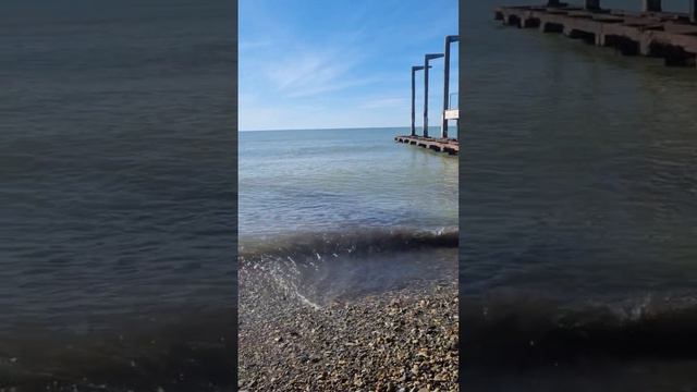 Архипо-Осиповка март 2024 года 🌥️ Чёрное море 🌊 Видео: @elegiya_hotel смотреть онлайн