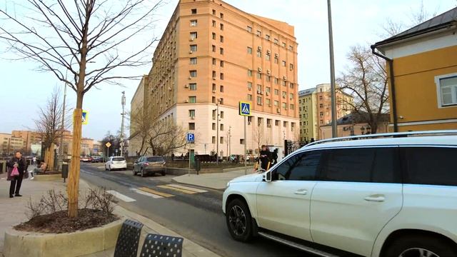 ⁴ᴷ⁶⁰ Walking Moscow: Bol'shoy Moskvoretskiy Most, Ovchinnikovskaya Embankment, Novokuznetskaya Mt. смотреть онлайн