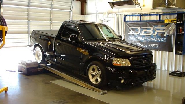 2004 Ford Lightning with full bolt on's смотреть онлайн