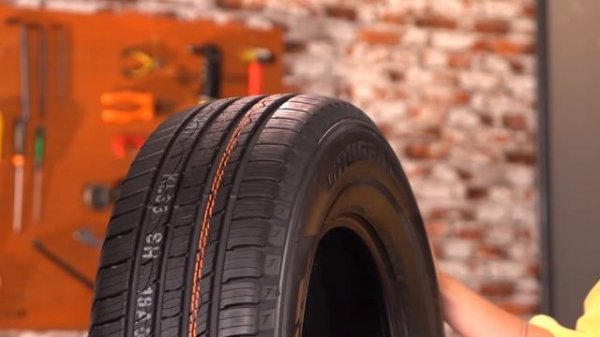 Kumho Crugen Premium KL33 | PneuStore