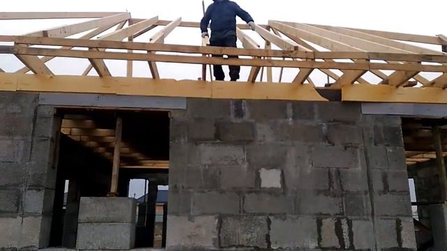 03.01.2018 Установили еще стропила смотреть онлайн