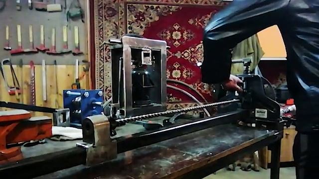 Торсион Шарман. Редуктор своими руками. Привод (адаптера) да электродрели Профиль 15х15 и прут. смотреть онлайн