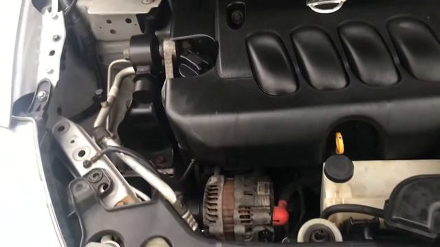 Enseñando este 2009 Nissan Versa смотреть онлайн