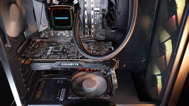 Gehäuse mit "NEUEM" Airflow! -- Antec DF600 FLUX смотреть онлайн