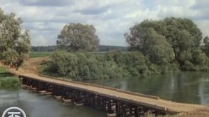 Из фильма "Завтрак на траве" 1979 год. Песня "Между нами, дикарями"