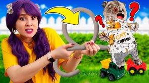 Приключения Кота Дымка – Дымок сделал из машинок ролики! Видео для детей про игрушки