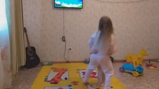 Алиса Иванюшина- "Солнечные зайчики" смотреть онлайн