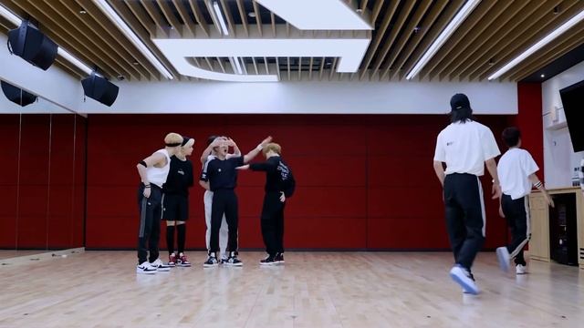 Stray Kids 스트레이키즈 ‘소리꾼’ Thunderous Dance Practice Mirror смотреть онлайн