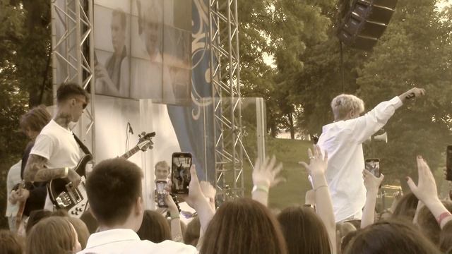 Катя. Ваня Дмитриенко