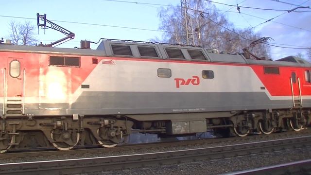 Трогается с места! ЭП2К-212 Белгород - Санкт-Петербург 120В смотреть онлайн