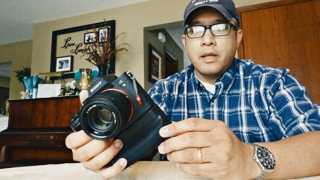 Meike Vertical grip for the new A7III смотреть онлайн