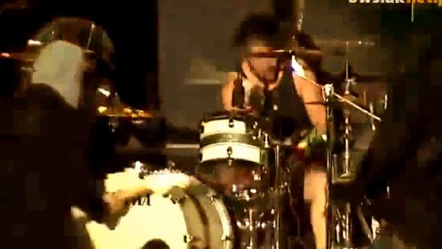 SKINDRED -- NOBODY -- LIVE (HD)