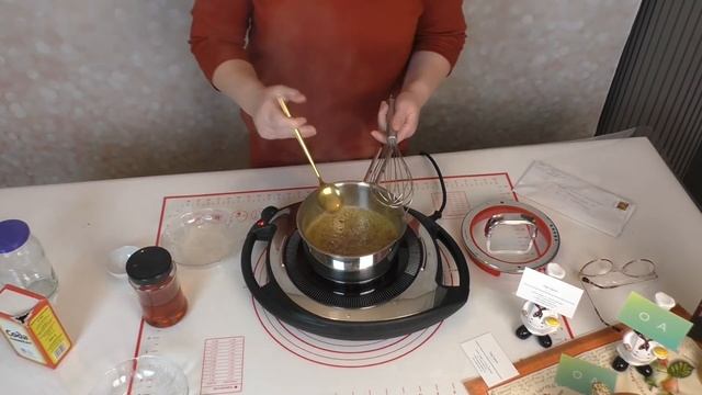 Сироп.для смазывания сладких булочек.для блеска!? смотреть онлайн