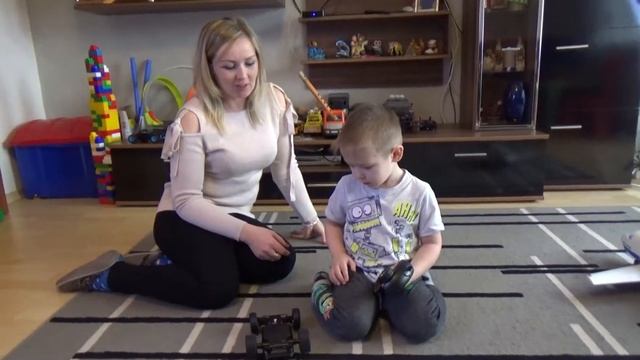 Багги распаковываем и гоняем смотреть онлайн