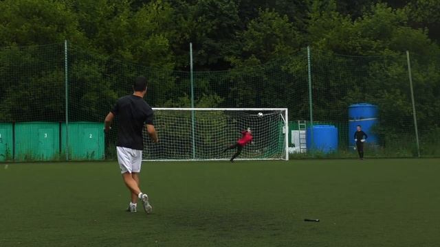 ПЕРЕСТРЕЛКА с Живым Футболом. Удары НАКЛБОЛ + пушка от Гео смотреть онлайн