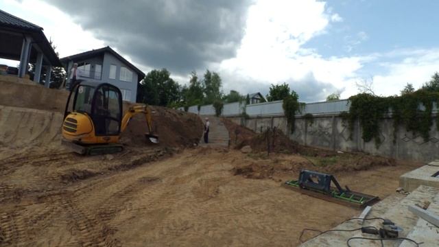 Газон на на склоне смотреть онлайн