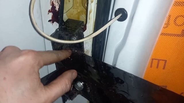 Делаем спальник в грузопассажирском Соболе в грузовом отсеке смотреть онлайн