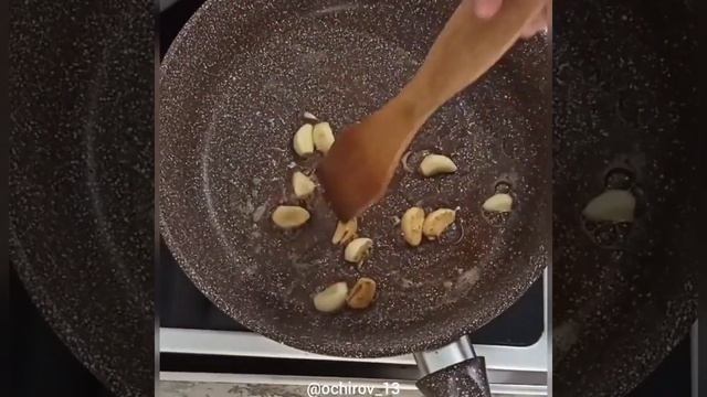 Картофельный суп-пюре с чесноком