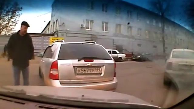 Погнул номер на 1000р и поехал дальше смотреть онлайн