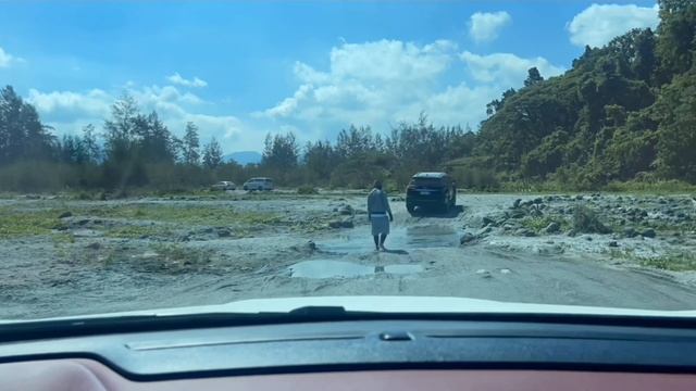 Geely Coolray Cabangan to Mapanuepe Lake смотреть онлайн