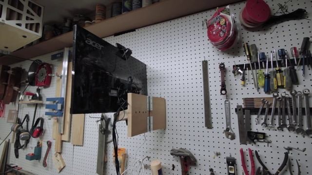 Monitor Swing Arm (for my shop computer) // How-To | I Like To Make Stuff смотреть онлайн