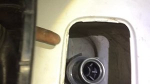 Как снять лючок бензобака Skoda октавия 11-й год