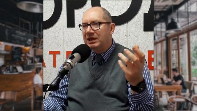 Город FM: Вкусный Екатеринбург с Яковом Можаевым. Про пользу и вкус лукового супа. смотреть онлайн