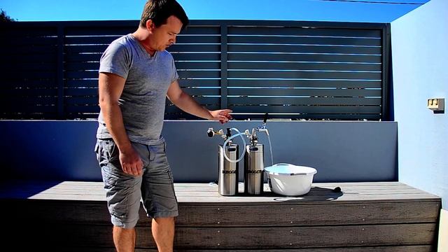 Cleaning Your iKegger With The Brewers Tap смотреть онлайн