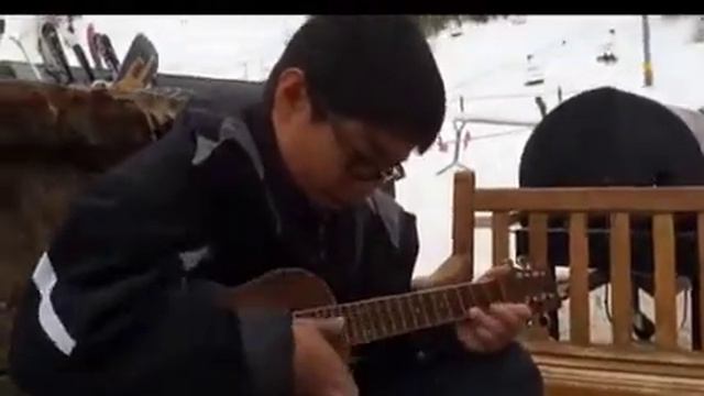 Somewhere Over the Rainbow by IZ (ukulele cover) 9 years old first try at ukulele смотреть онлайн