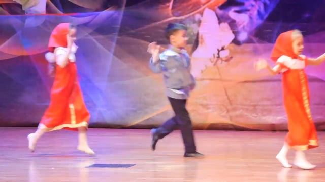 Детский сад №60 «Арай» Эстрадный танец «Ромашки» смотреть онлайн