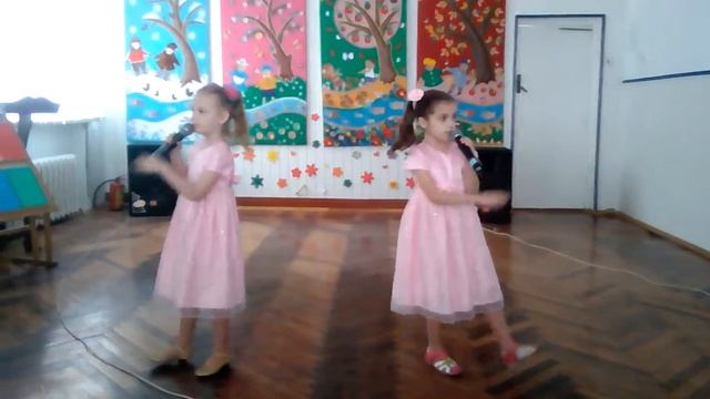 Марина и Марина "Робот Бранислав" г.Гомель (22.03.2016) смотреть онлайн