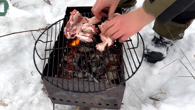 Баранья грудинка и корейка в полевых условиях на рыбалке смотреть онлайн