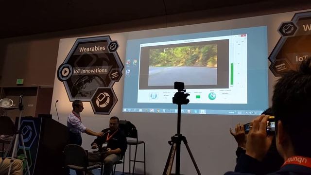 Electrodermal Activity Sensing (EDA) Demo at the IoT Expo, Santa Clara, CA смотреть онлайн