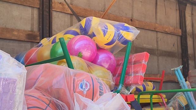 Гуманитарная помощь г. Мариуполь от г. Избе6рбаш смотреть онлайн