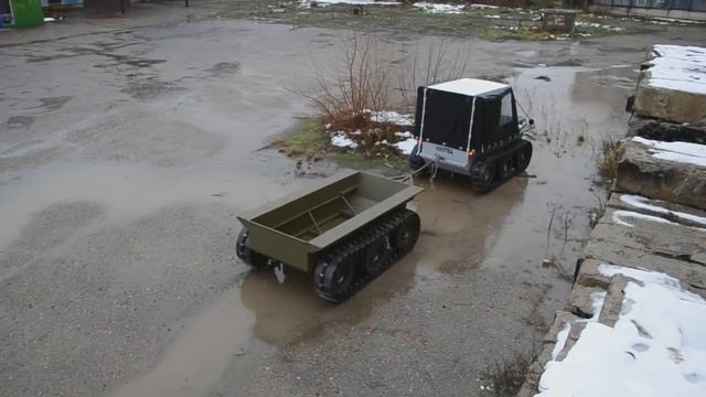 Плавающий прицеп на гусеницах. Вездеход Охотец смотреть онлайн