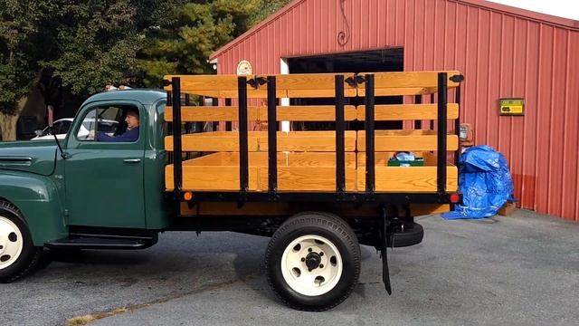 1949 Ford F5 смотреть онлайн