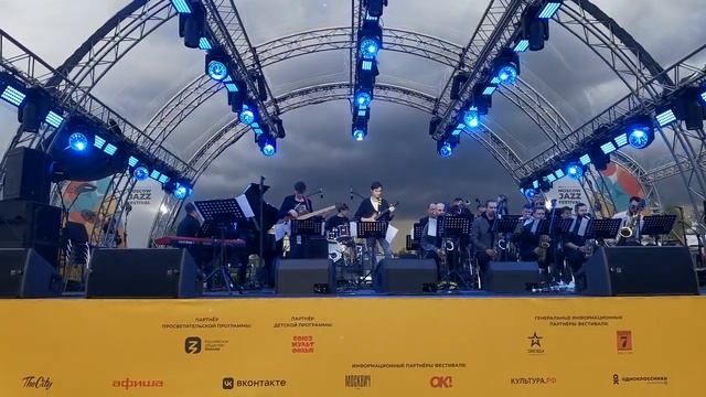 Red Clay (Freddie Hubbard /arr. Сергей Долженков). Сакс соло - Дмитрий Мосьпан смотреть онлайн