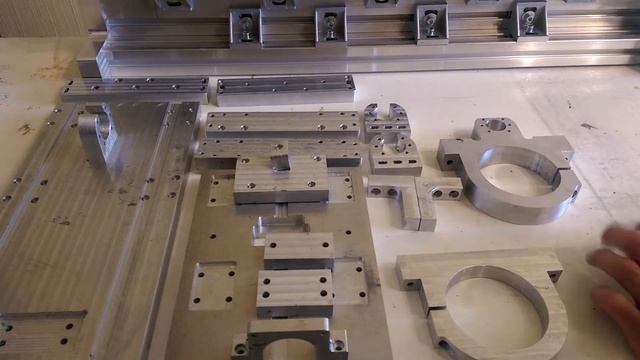 Сверление искусственного камня для стола. Детали для сборки. Нарезание резьбы в алюминии смотреть онлайн