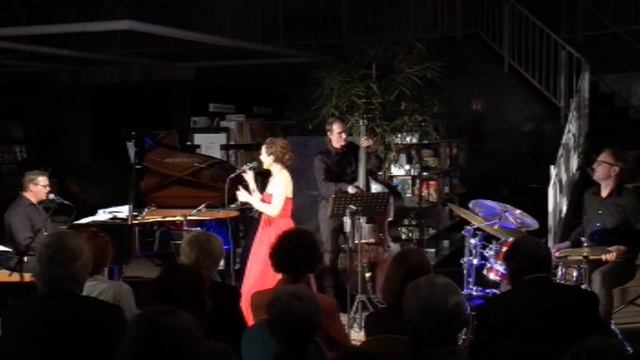 Wolfgang Behrendt and Friends - Baby its cold outside смотреть онлайн