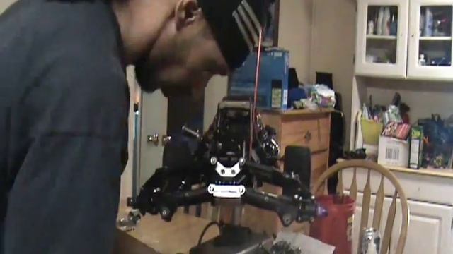 HPI Baja 5b Turbo Glenn Shock Mod pt 3 of 4 (16x shock install- not running) смотреть онлайн