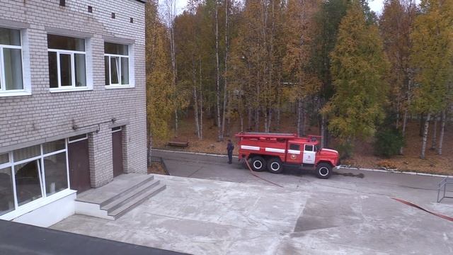 Пожарно-тактическое занятие в Приморской средней школе д. Рикасиха смотреть онлайн