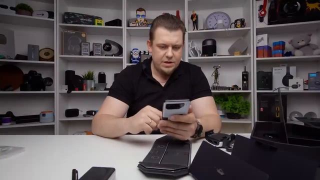 ЭТО ЖИР!!! Распаковал Самый Мощный и Навороченный Игровой Смартфон в Мире!!! Asus Rog 7 Ultimate смотреть онлайн