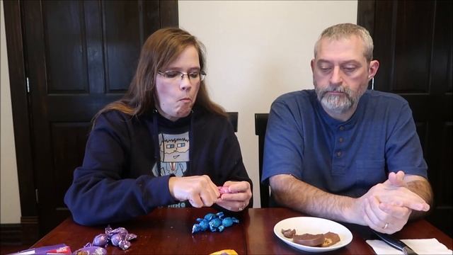 Milka: Cookie Snax, Oreo, Toffee Whole Nuts, Caramel, Choco Wafer & Various Bonbons Review