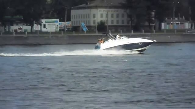 Neva river 13.07.2013 Нева.(Яхты,катера,"Метеоры") смотреть онлайн