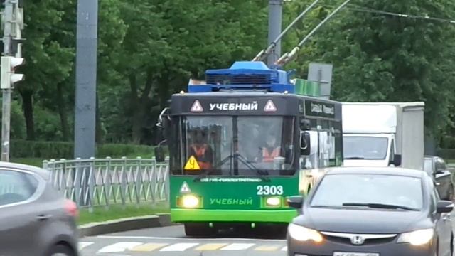 Зеленый "У" 2303 троллейбус Петербурга 10-***: ВМЗ-5298.01 (ВМЗ-463) 2303 по №У (11.08.20) смотреть онлайн